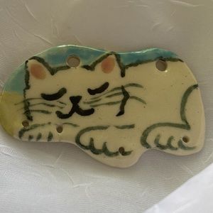 Vintage Ceramic Cat Charm Hand painted Hole trim to sew on fabric White Kitty